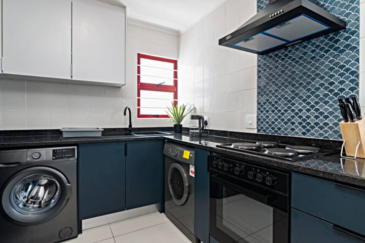 Le Paradis 15 Kitchen